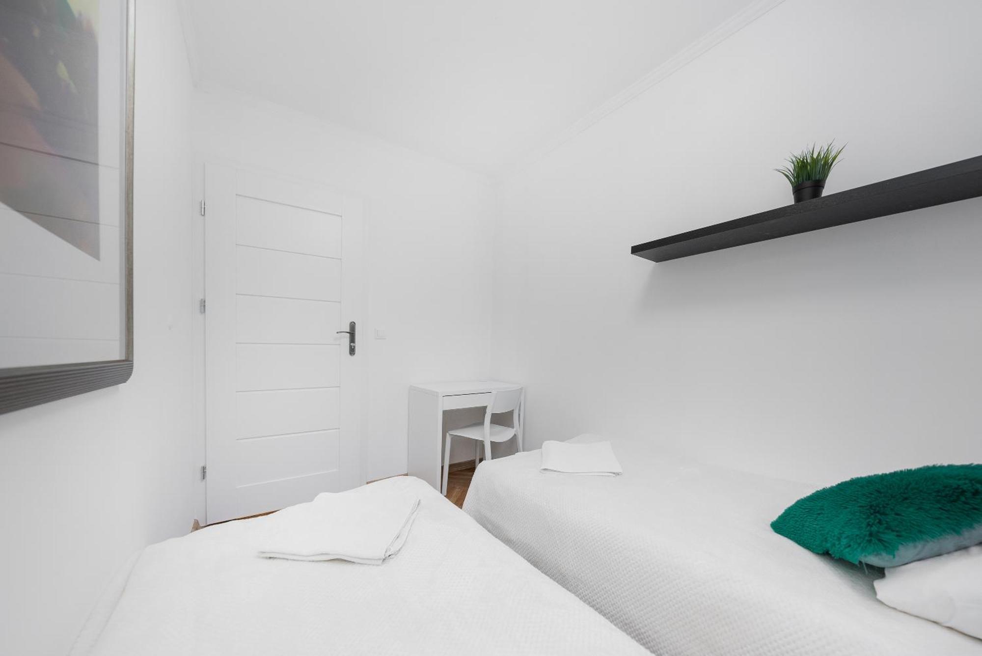Mgr Pokoje W Samym Centrum Warszawy By Metro Rondo Onz - Super Bed Year23 Warszawa Eksteriør billede
