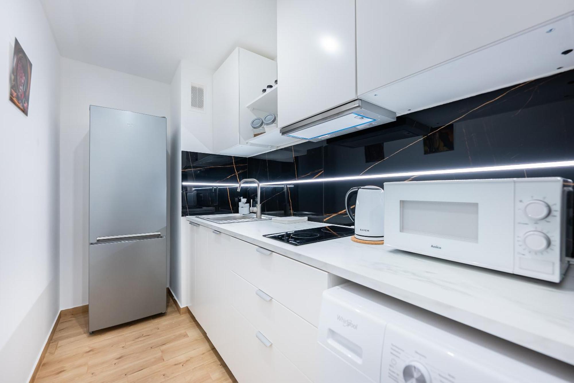 Mgr Pokoje W Samym Centrum Warszawy By Metro Rondo Onz - Super Bed Year23 Warszawa Eksteriør billede